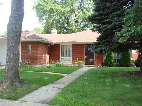 612 W Ash St, Griffith, IN 46319 photo 2