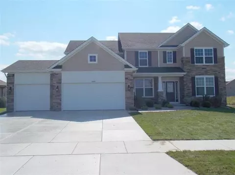 8297 Willowhaven Dr, Saint John, IN 46373 photo 1