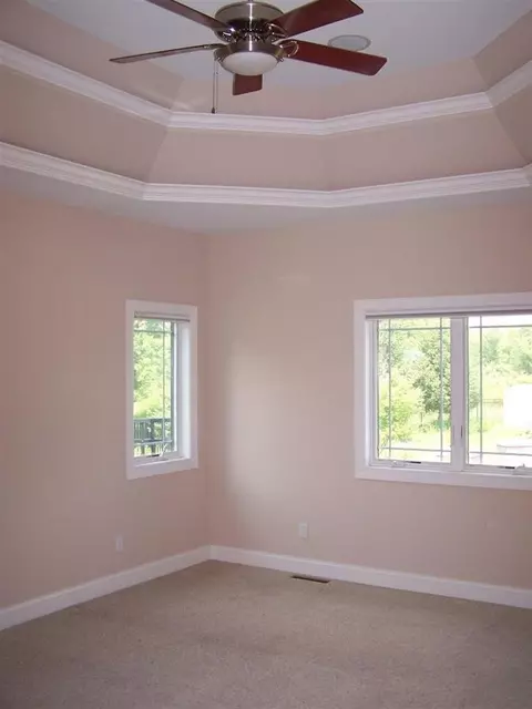 950 Hawk Cir, Crown Point, IN 46307 photo 6