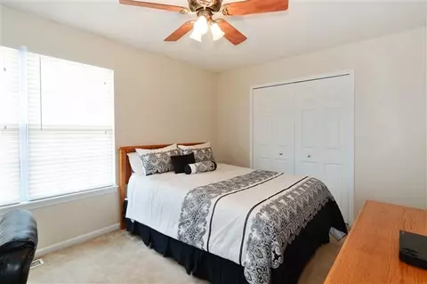 895 Flagstone Dr #895, Dyer, IN 46311 photo 8