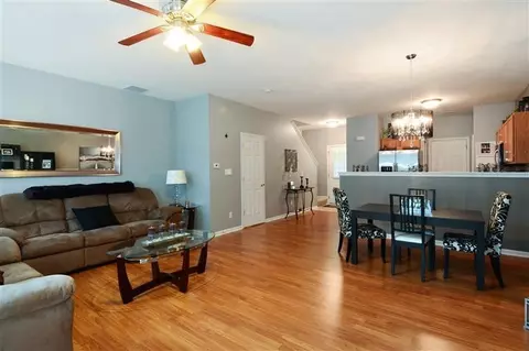 895 Flagstone Dr #895, Dyer, IN 46311 photo 2