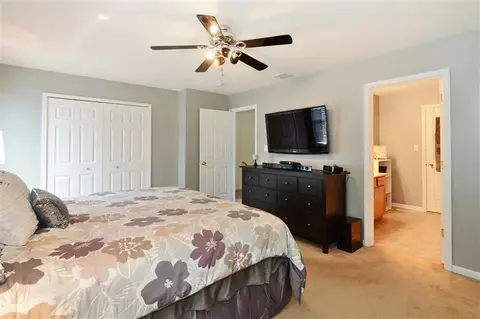 895 Flagstone Dr #895, Dyer, IN 46311 photo 6