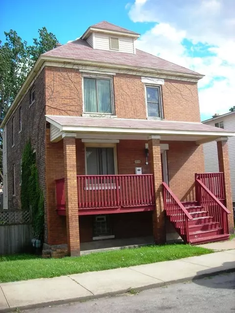 1012 Myrtle Ave, Whiting, IN 46394 photo 1