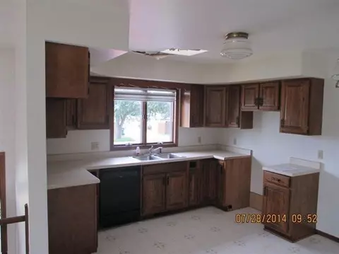 807 N Wiggs, Griffith, IN 46319 photo 3