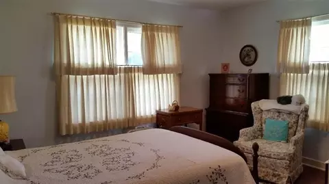 1306 Wright Ave, La Porte, IN 46350 photo 6