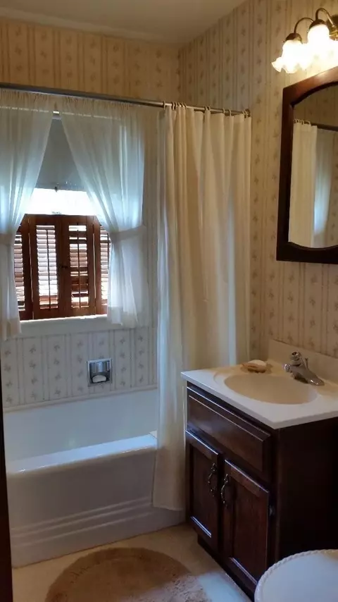 1306 Wright Ave, La Porte, IN 46350 photo 7