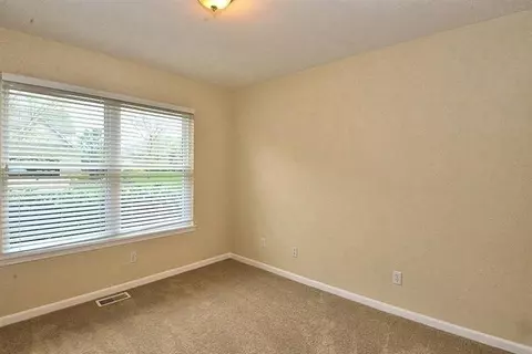 257 Moncrief Dr, Valparaiso, IN 46385 photo 10