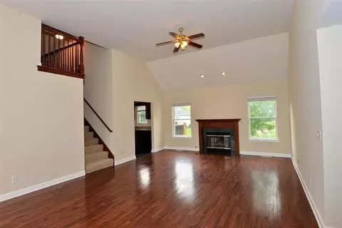 257 Moncrief Dr, Valparaiso, IN 46385 photo 3