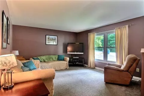 10442 N 470, De Motte, IN 46310 photo 3