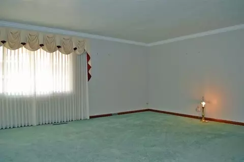6744 Ash Ave, Gary, IN 46403 photo 3