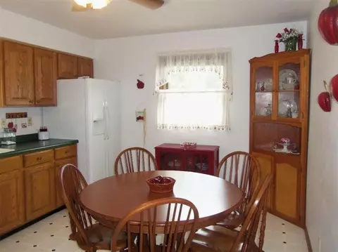 538 S Lafayette St, Griffith, IN 46319 photo 9