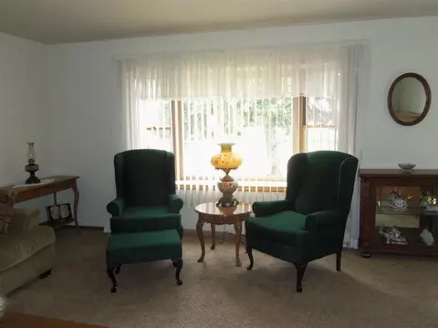 538 S Lafayette St, Griffith, IN 46319 photo 8