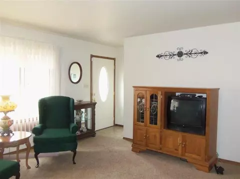 538 S Lafayette St, Griffith, IN 46319 photo 7