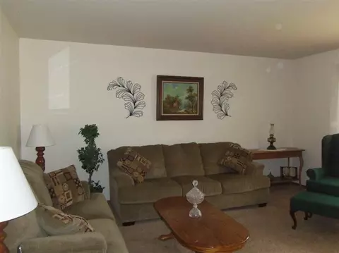 538 S Lafayette St, Griffith, IN 46319 photo 6