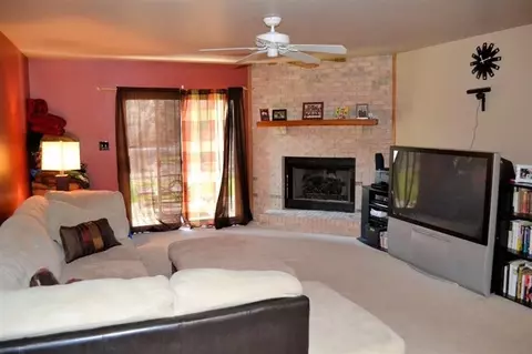 742 N Rueth Dr, Griffith, IN 46319 photo 3