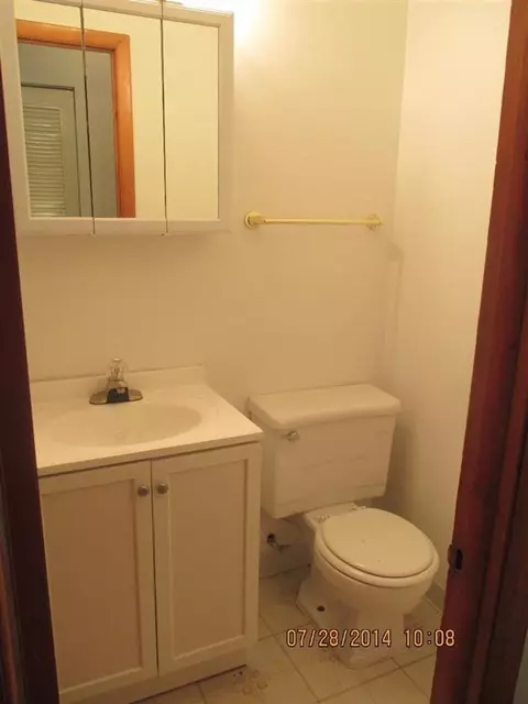 619 E 40th Pl, Griffith, IN 46319 photo 3