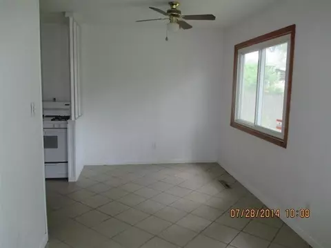 619 E 40th Pl, Griffith, IN 46319 photo 6