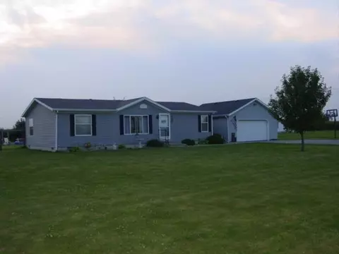 4886 S 200, La Porte, IN 46350 photo 1