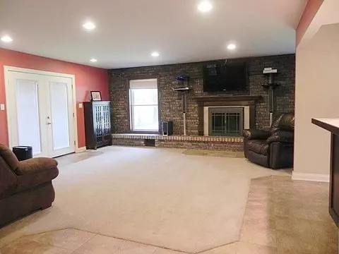 939 River Dr, Munster, IN 46321 photo 5