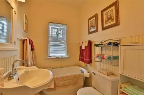 718 N Hamilton St, Gary, IN 46403 photo 9