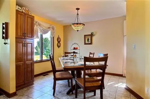 1422 Painted Leaf Dr, Crown Point, IN 46307 photo 10