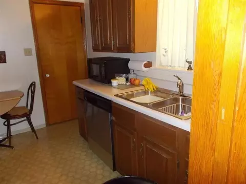 6956 Hemlock Ave, Gary, IN 46403 photo 10