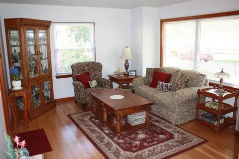 7124 Mclaughlin Ave, Hammond, IN 46324 photo 3