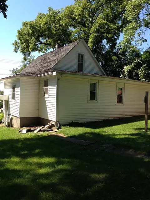 929 Kankakee, Lowell, IN 46356 photo 4