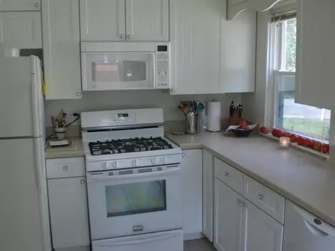 8800 Maple Ave, Gary, IN 46403 photo 9