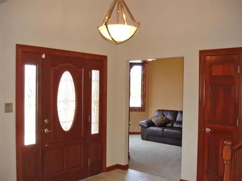 8448 Doubletree Dr, Crown Point, IN 46307 photo 3