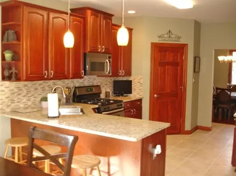 8448 Doubletree Dr, Crown Point, IN 46307 photo 5