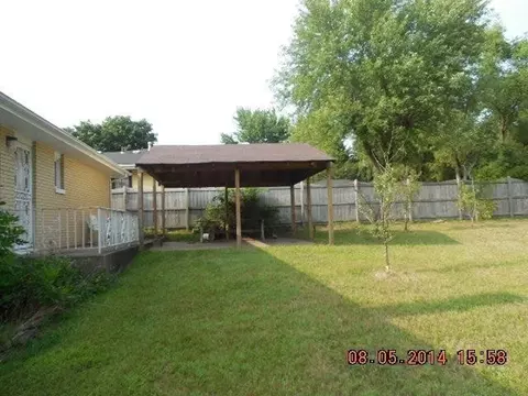 431 Knox St, Gary, IN 46403 photo 6