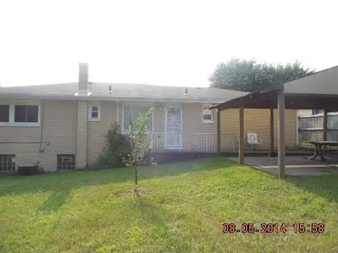 431 Knox St, Gary, IN 46403 photo 4