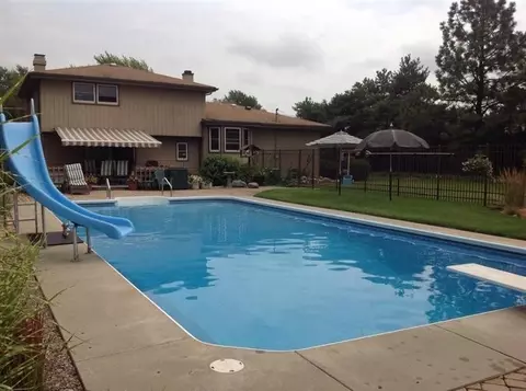 8974 Tapper St, Saint John, IN 46373 photo 3