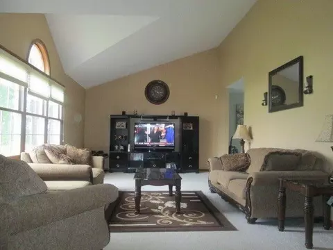 4217 E 104th Ave, Crown Point, IN 46307 photo 2