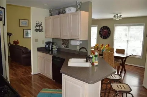 736 Keel Pl, Porter, IN 46304 photo 6