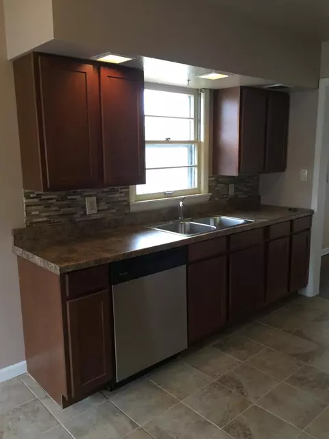 306 E Glen Park Ave, Griffith, IN 46319 photo 5