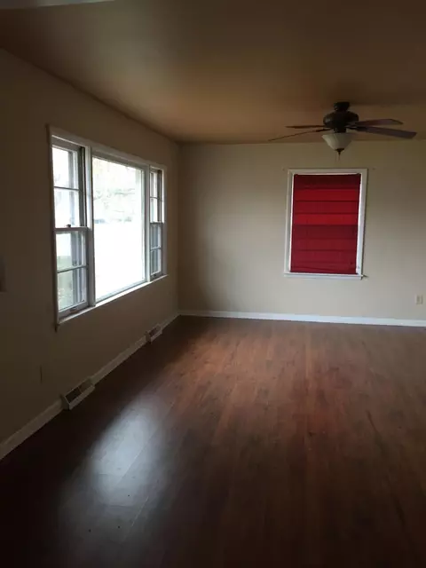 306 E Glen Park Ave, Griffith, IN 46319 photo 7