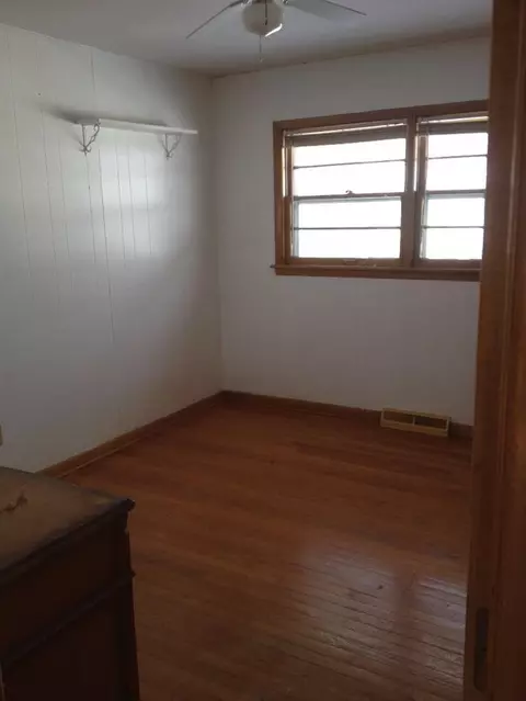 306 E Glen Park Ave, Griffith, IN 46319 photo 9