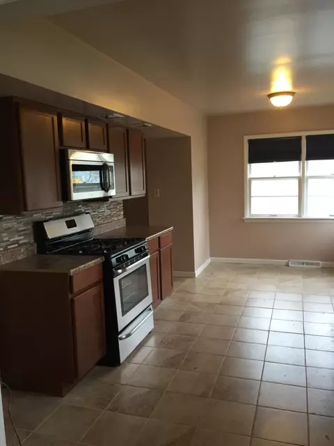 306 E Glen Park Ave, Griffith, IN 46319 photo 4
