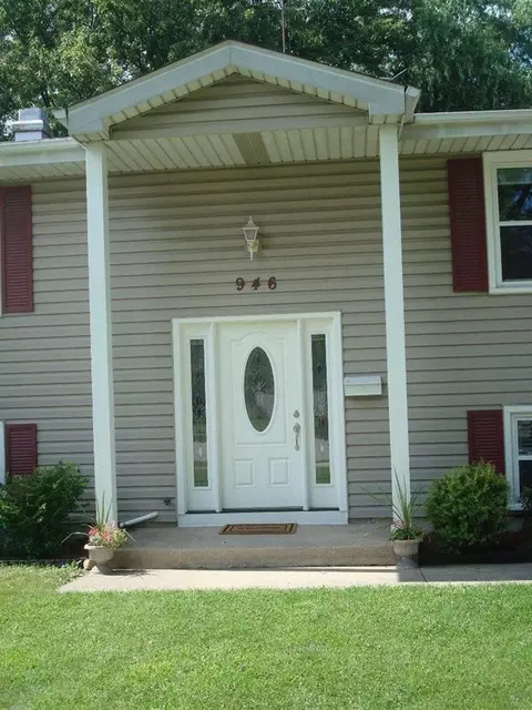 946 Northgate, Dyer, IN 46311 photo 2