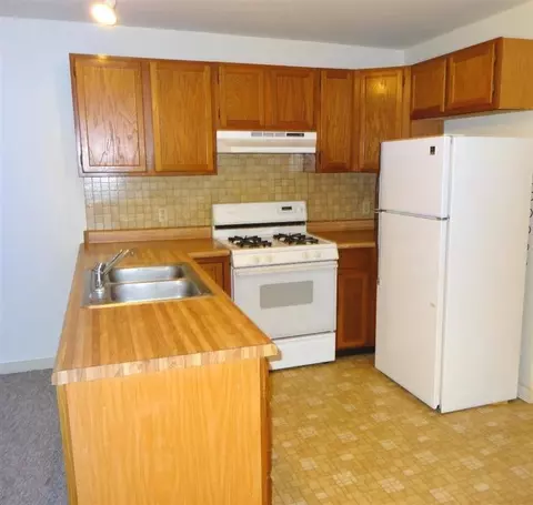 200 Roskin Rd, Porter, IN 46304 photo 8