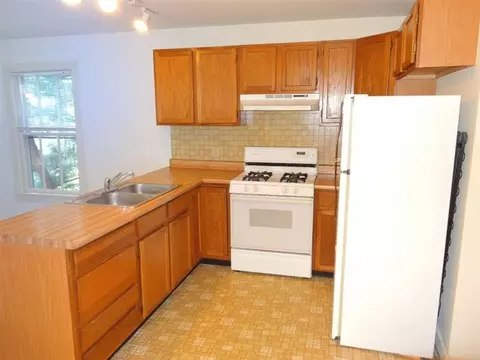 200 Roskin Rd, Porter, IN 46304 photo 9