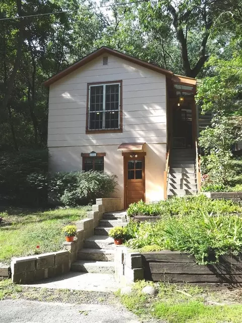 200 Roskin Rd, Porter, IN 46304 photo 1