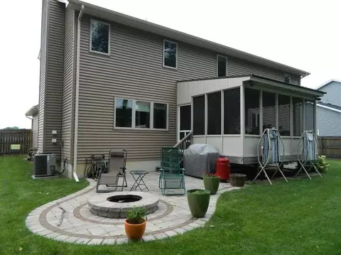 220 Cessna Dr, Burns Harbor, IN 46304 photo 5