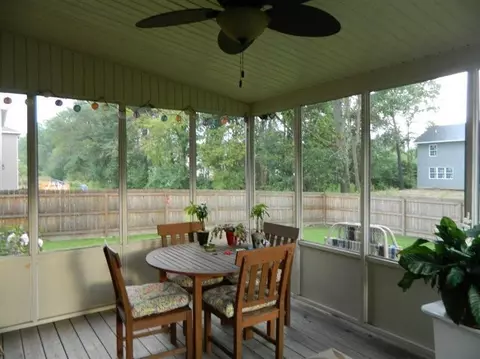 220 Cessna Dr, Burns Harbor, IN 46304 photo 8