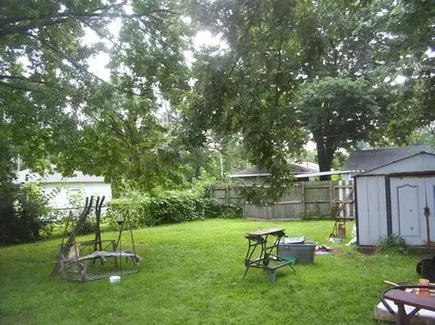 7620 Chestnut St, Hammond, IN 46324 photo 2