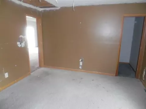 673 Jefferson St, Gary, IN 46402 photo 10