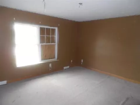 673 Jefferson St, Gary, IN 46402 photo 5