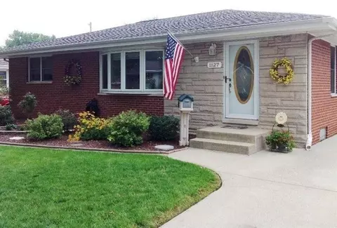 1127 N Dwiggins, Griffith, IN 46319 photo 1